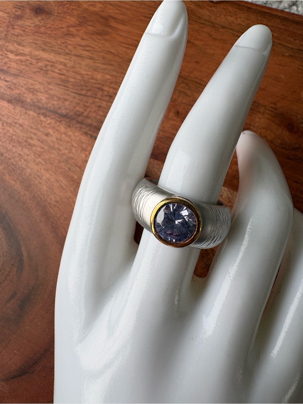 Vintage Two-Tone Ring with Purple Gemstone - Size 7.5
